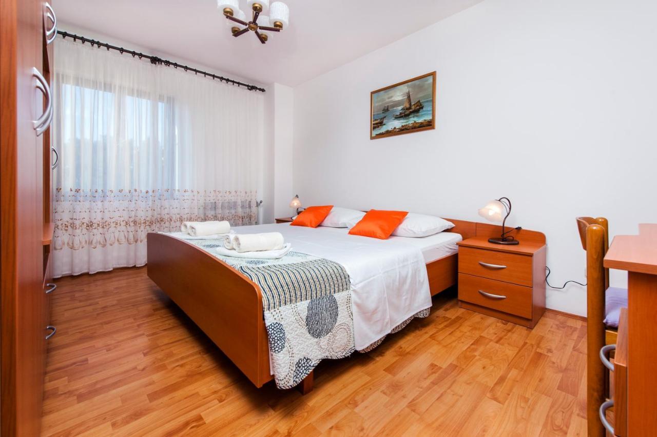 Apartments Valdibora Rovinj Exterior photo