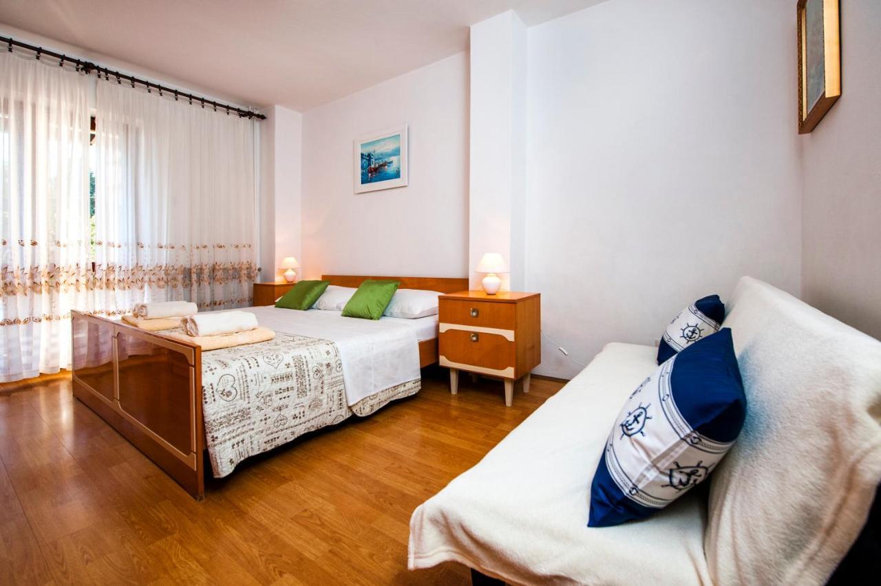 Apartments Valdibora Rovinj Exterior photo